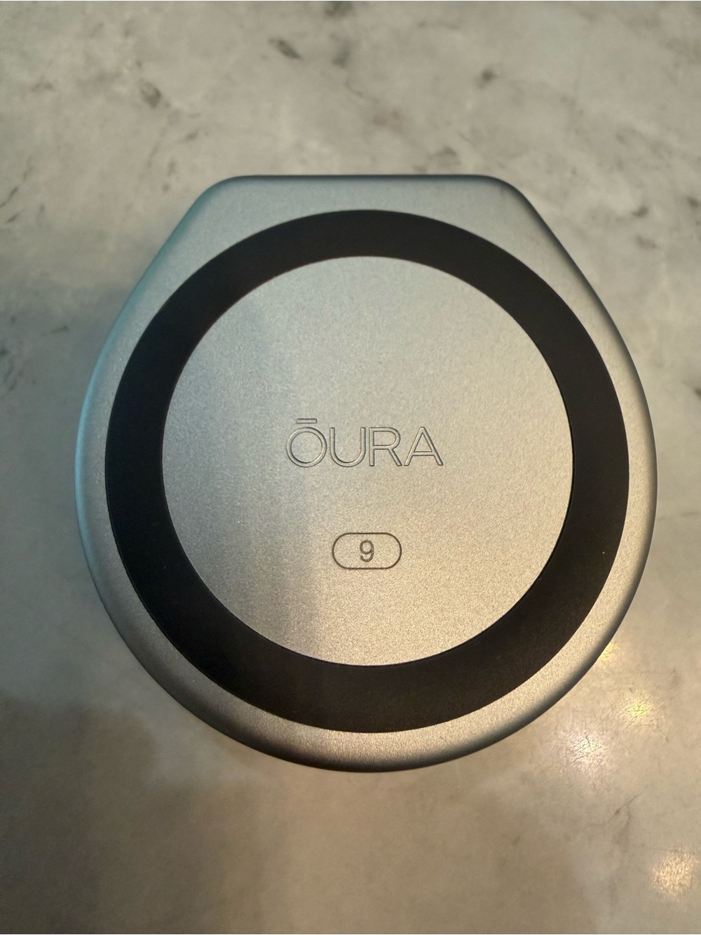 Oura ring 4 Size 9 portable charging case NEW Never used!